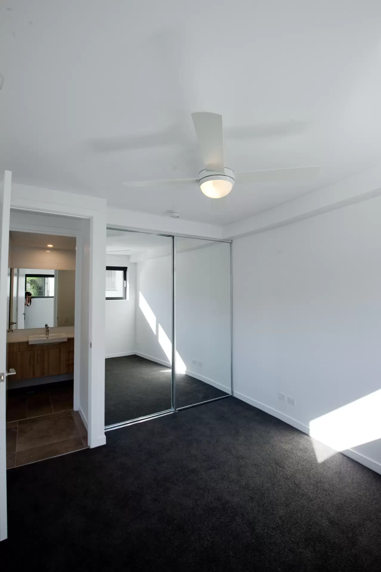 103/46-48 Latimer Street, Holland Park Leased by Mosaic Property Group - image 1