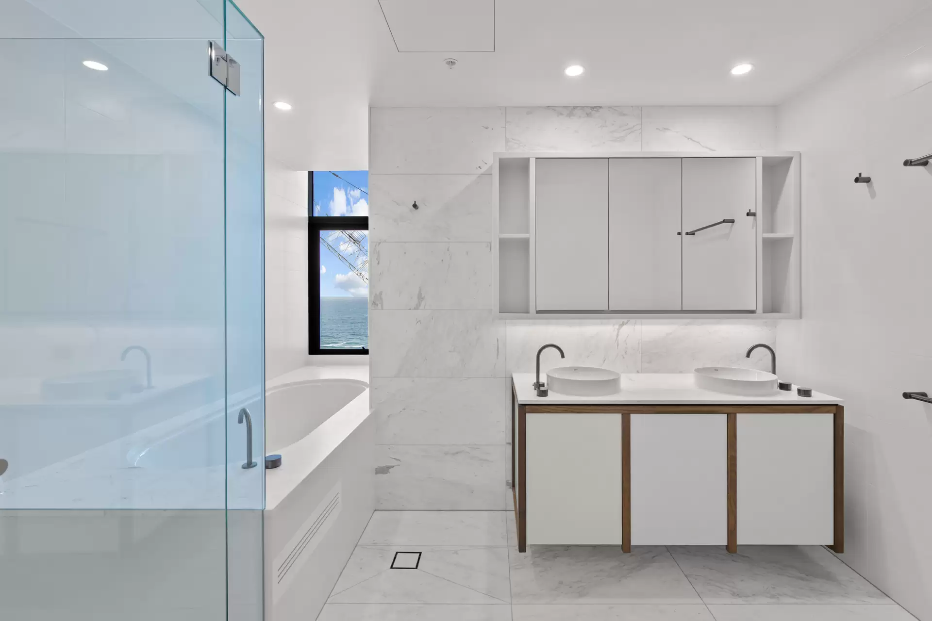 2502/43 Peerless Avenue, Mermaid Beach For Lease by Mosaic Property Group - image 1