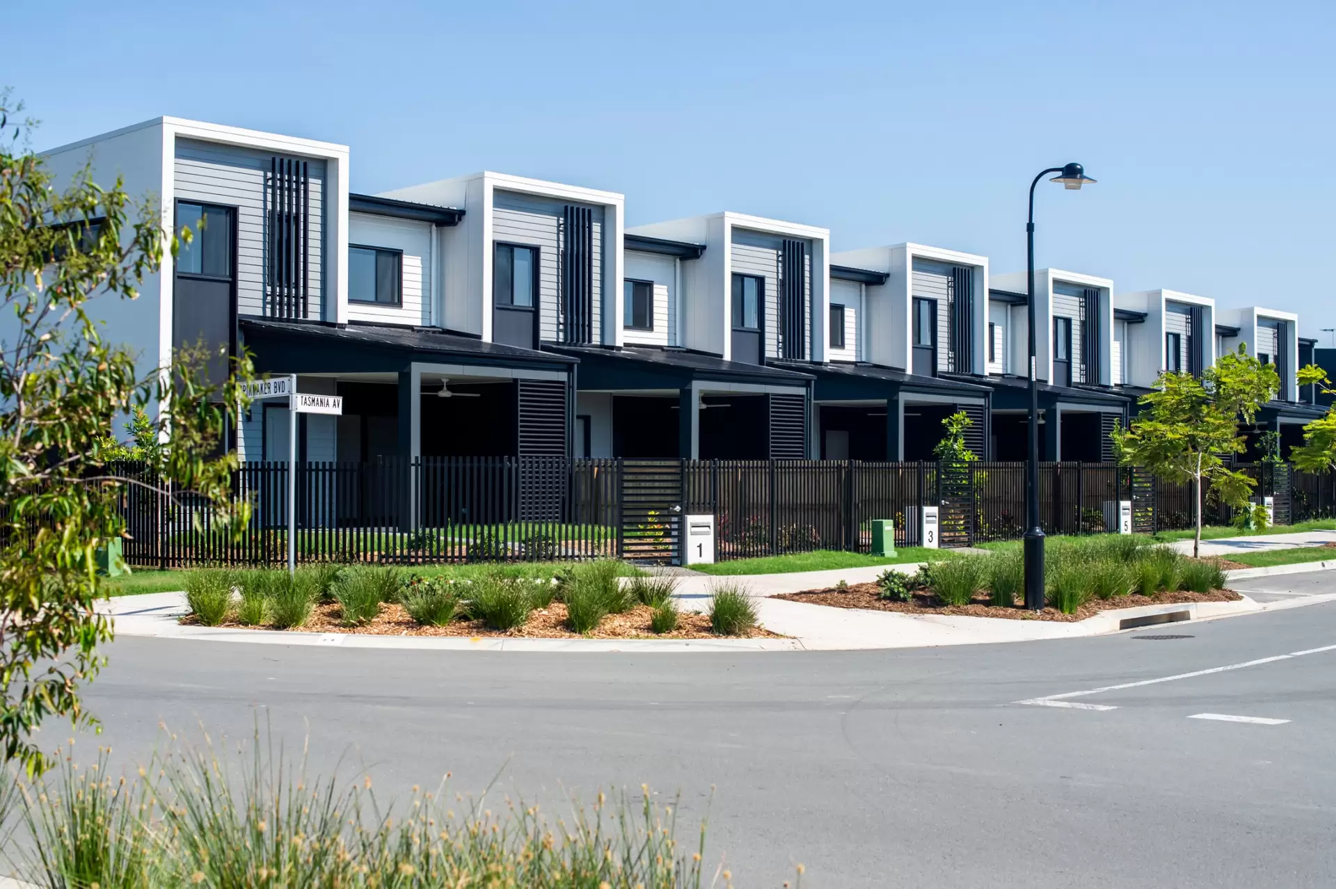 10 Tasmania Avenue, Newport Leased by Mosaic Property Group - image 1