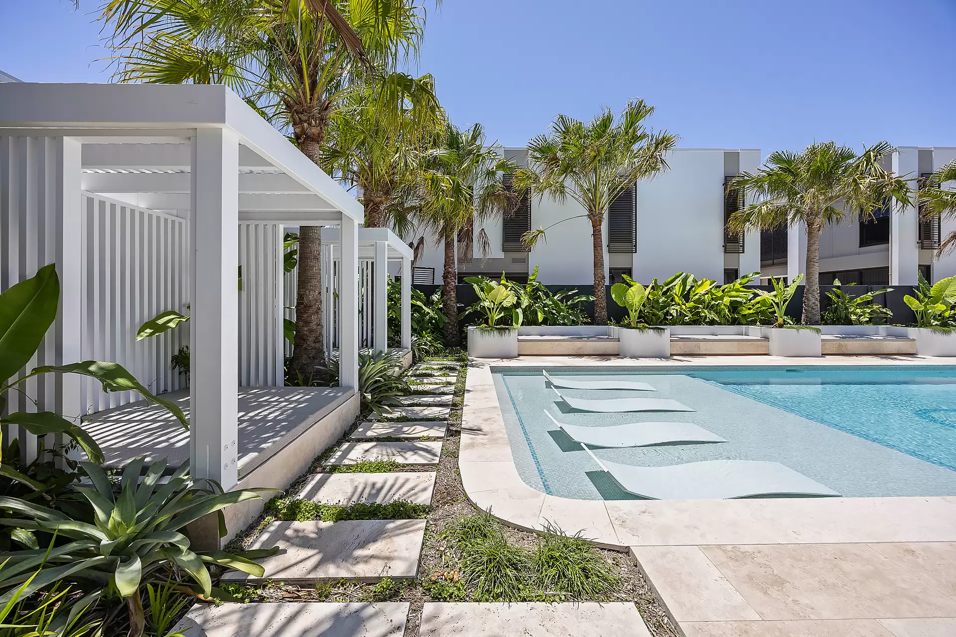 12/81 Salerno Street, Isle Of Capri For Lease by Mosaic Property Group - image 1