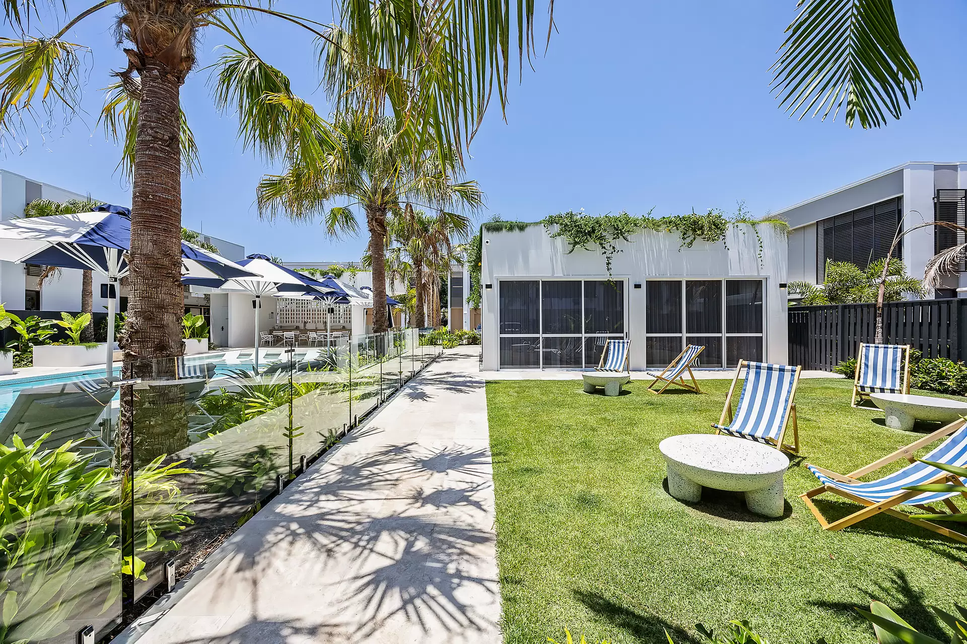 12/81 Salerno Street, Isle Of Capri For Lease by Mosaic Property Group - image 1