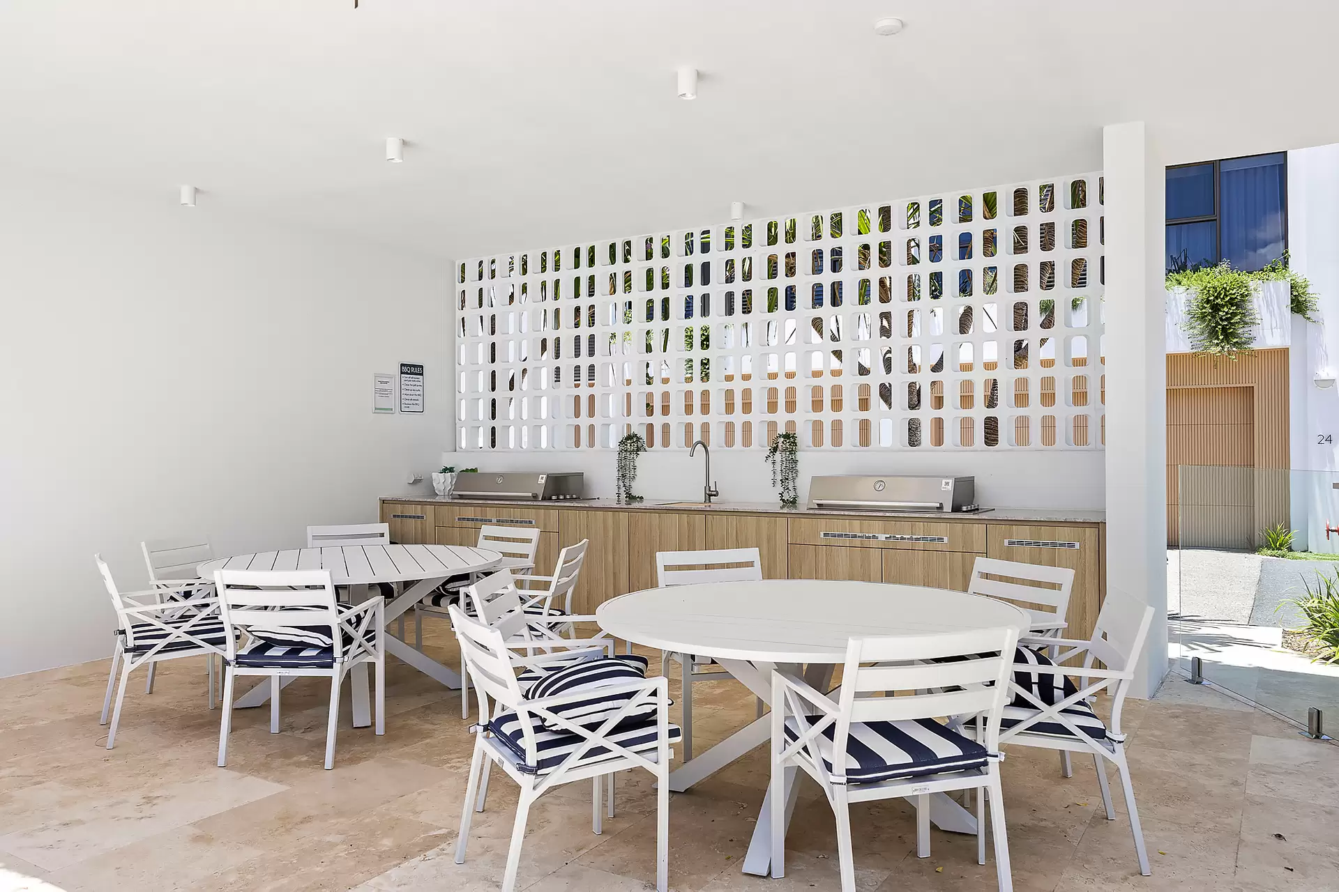 12/81 Salerno Street, Isle Of Capri For Lease by Mosaic Property Group - image 1