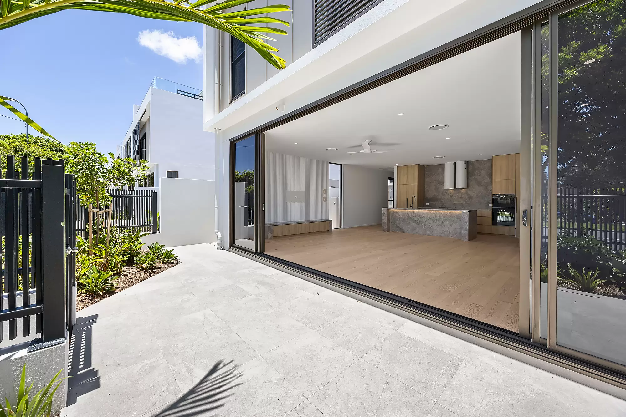 12/81 Salerno Street, Isle Of Capri For Lease by Mosaic Property Group - image 5