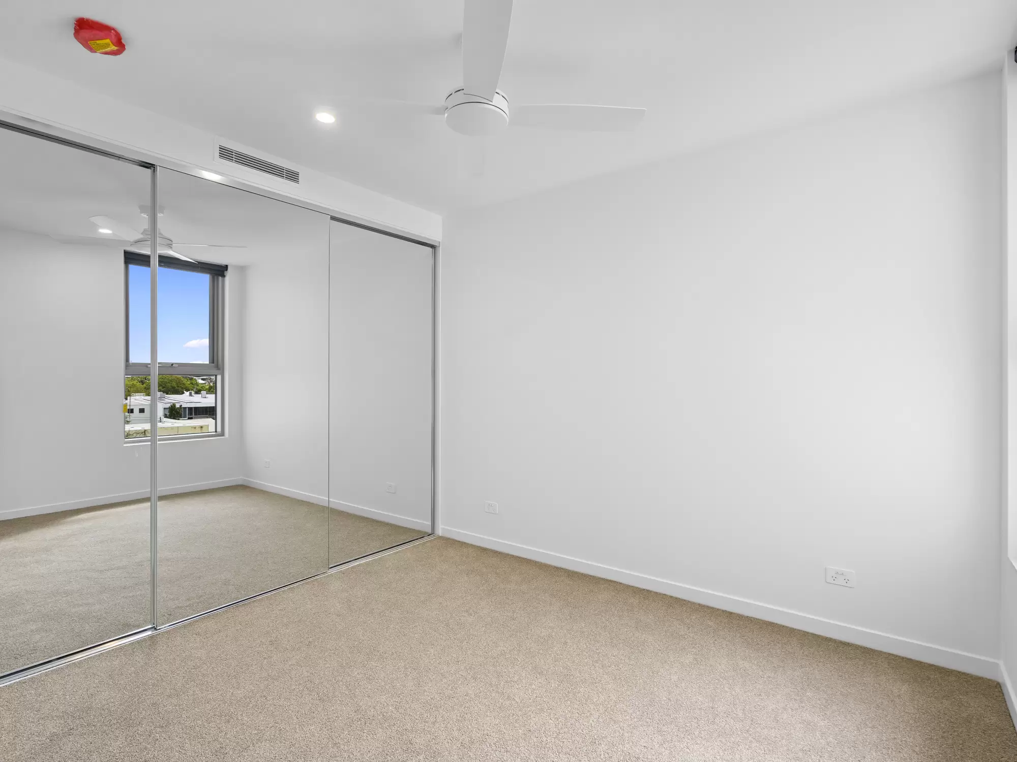 2404/140 Wellington Road, East Brisbane Leased by Mosaic Property Group - image 5