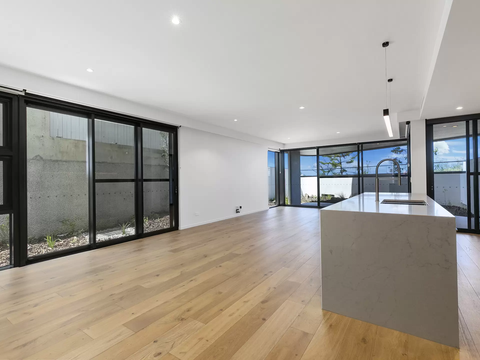 111/131 Coolum Terrace, Coolum Beach Leased by Mosaic Property Group - image 1