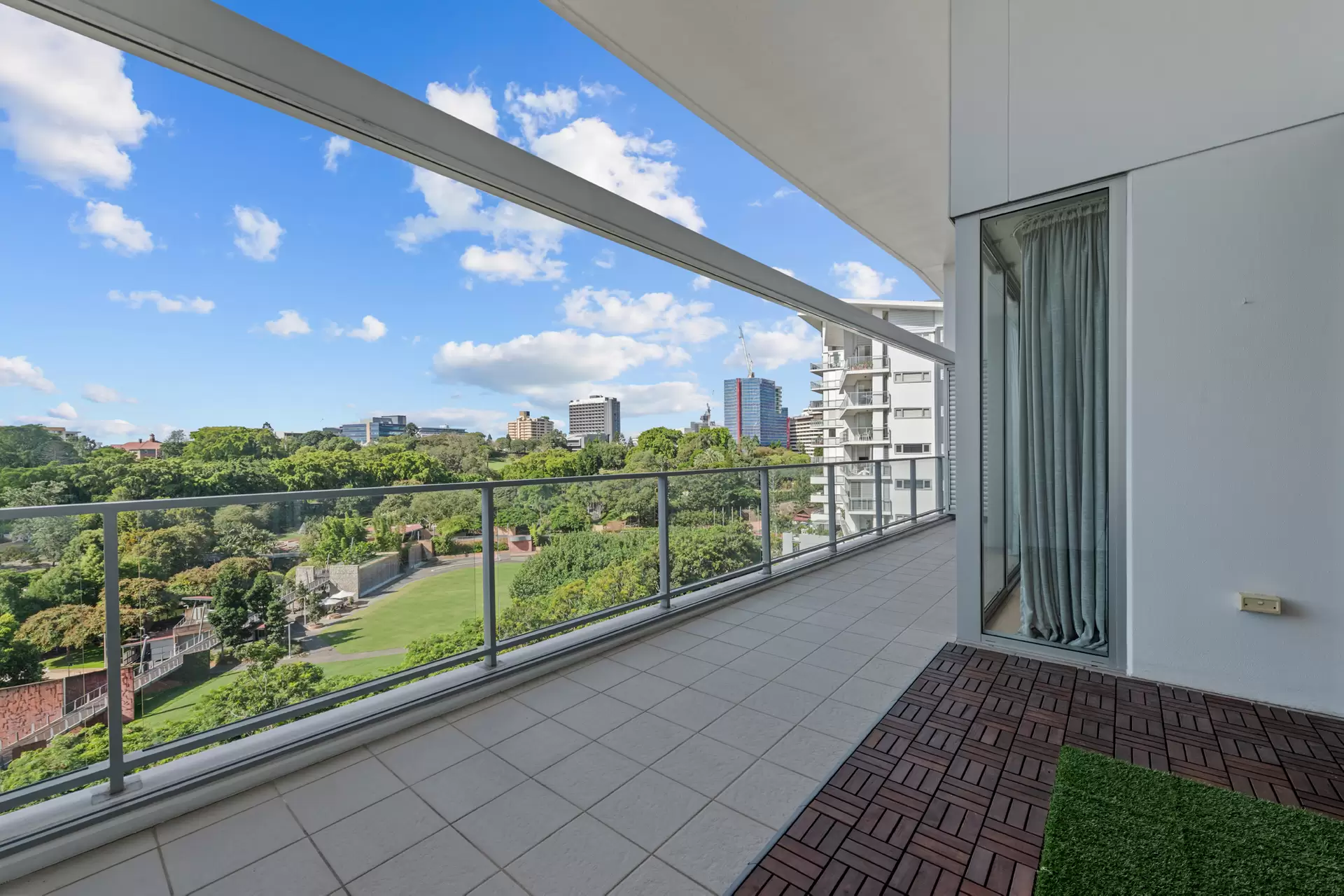 4037/4 Parkland Bvd, Brisbane City For Lease by Mosaic Property Group - image 1