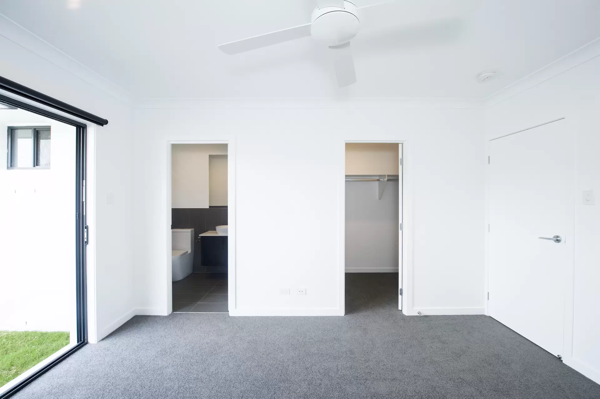 9 Stirling Street, Bridgeman Downs For Lease by Mosaic Property Group - image 1
