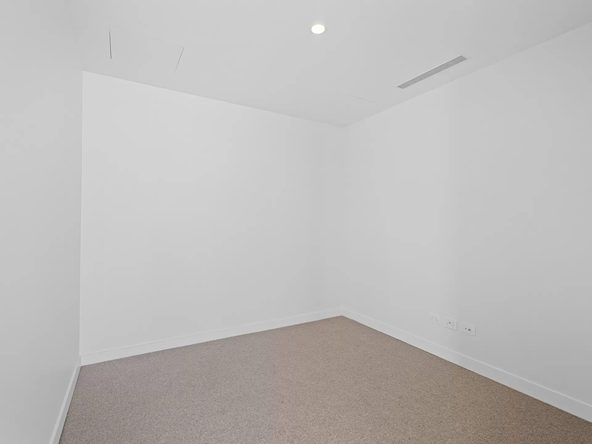 1302/15 Peerless Ave, Mermaid Beach For Lease by Mosaic Property Group - image 1