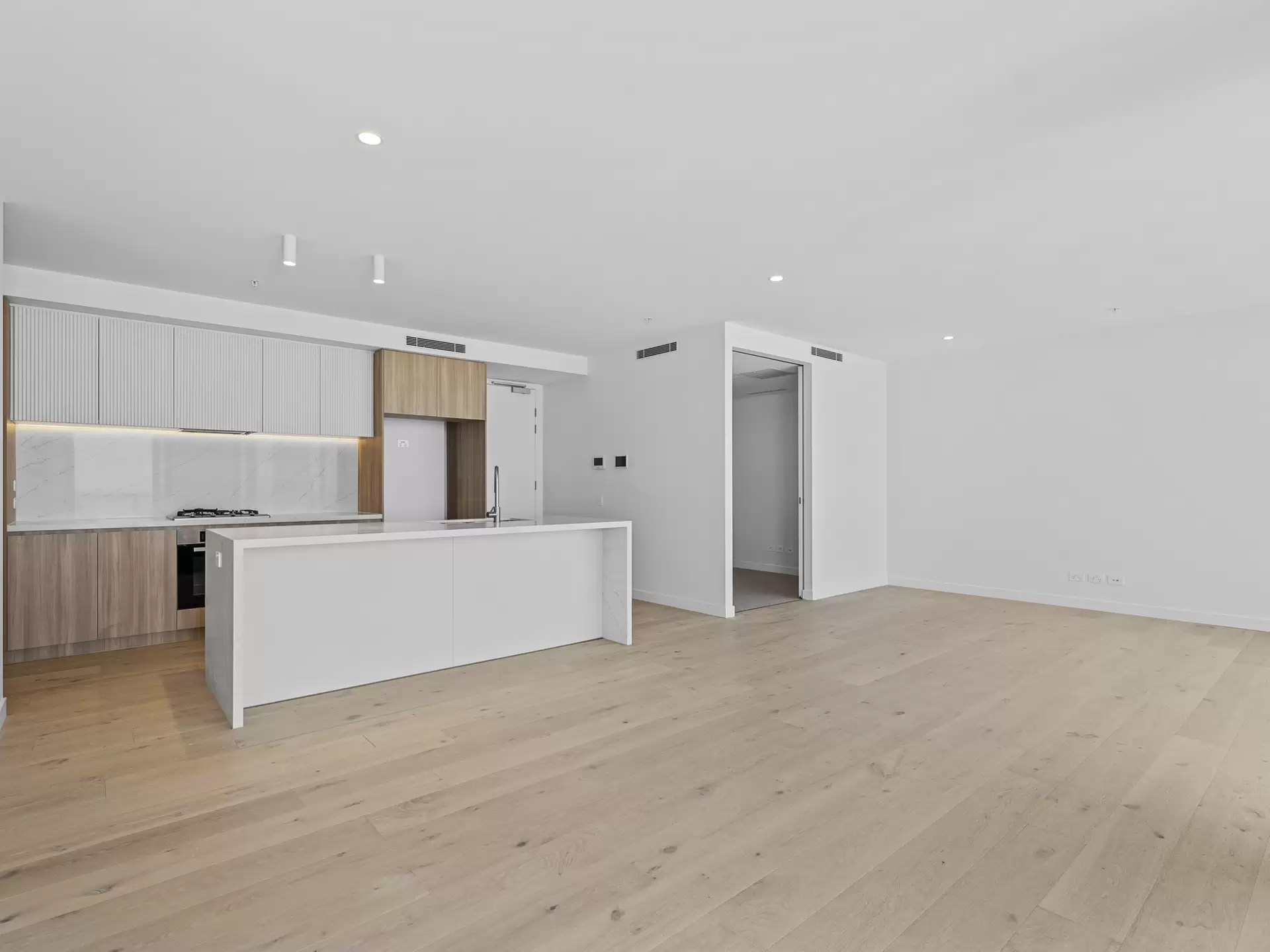 1302/15 Peerless Ave, Mermaid Beach For Lease by Mosaic Property Group - image 1