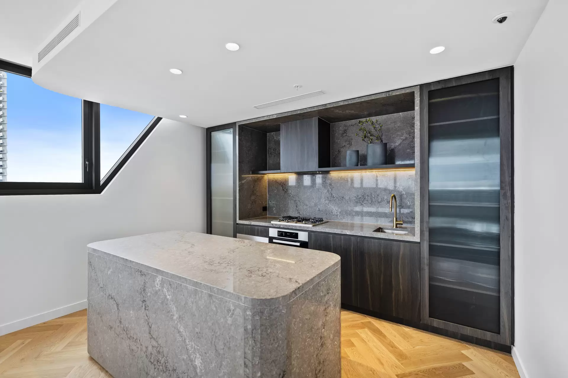 1302/15 Peerless Ave, Mermaid Beach For Lease by Mosaic Property Group - image 1