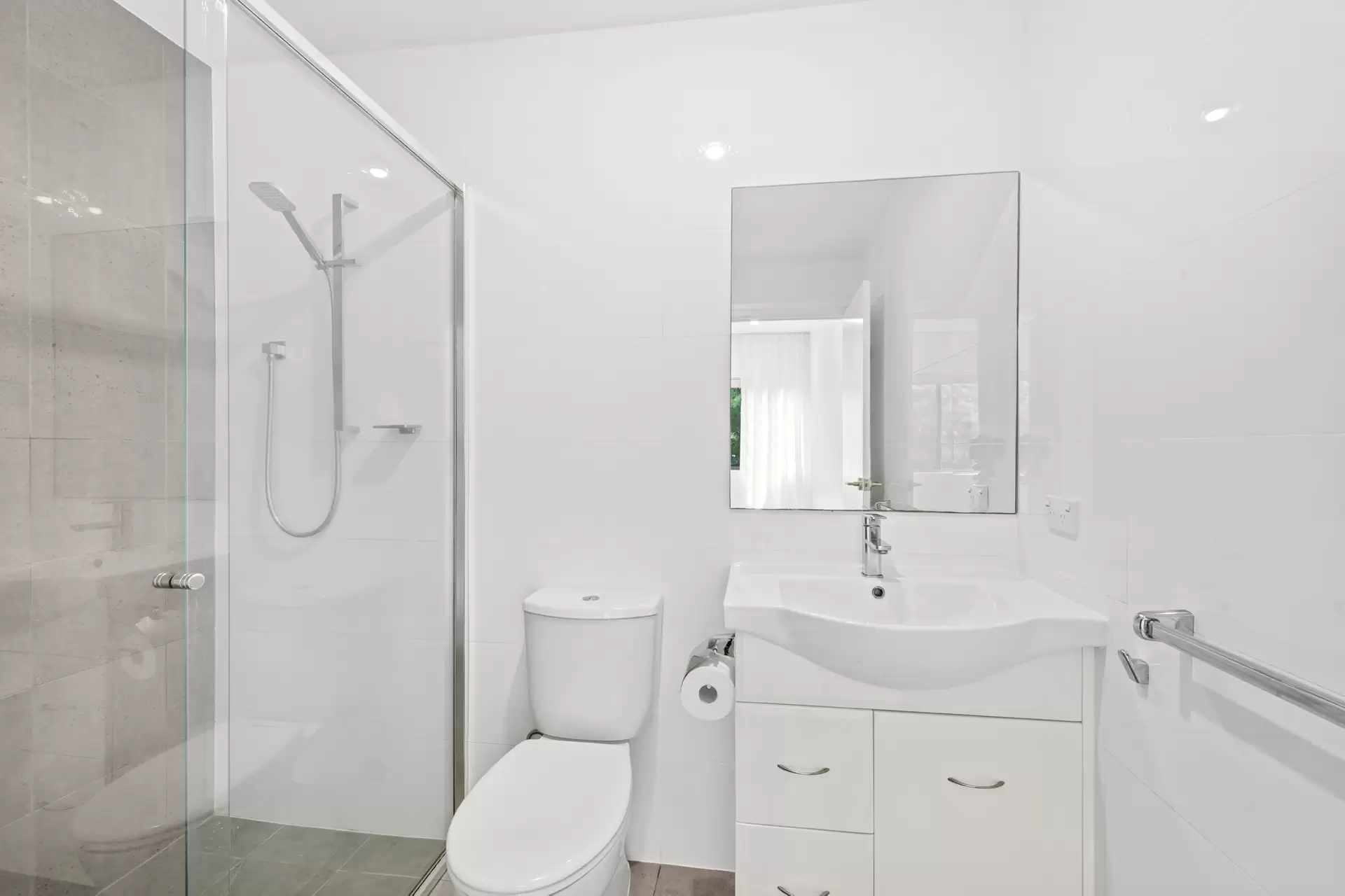 18/11 Stephens Street, Morningside Leased by Mosaic Property Group - image 1