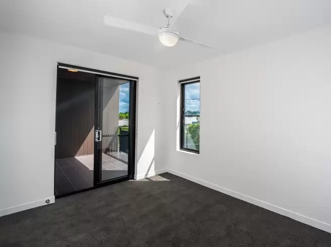 410/131-135 Clarence Road, Indooroopilly Leased by Mosaic Property Group - image 3