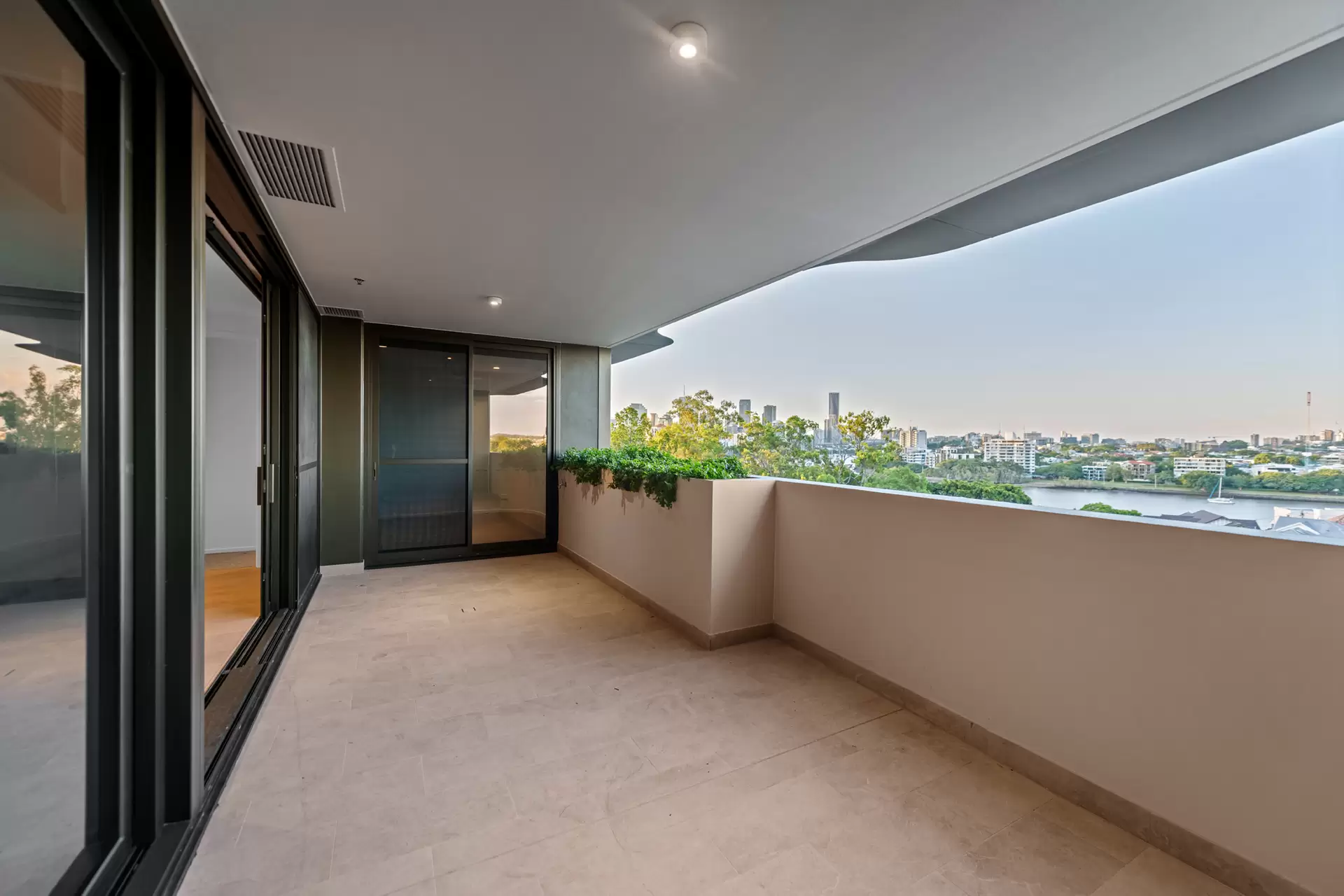 709/89 Lytton Road, East Brisbane For Lease by Mosaic Property Group - image 1