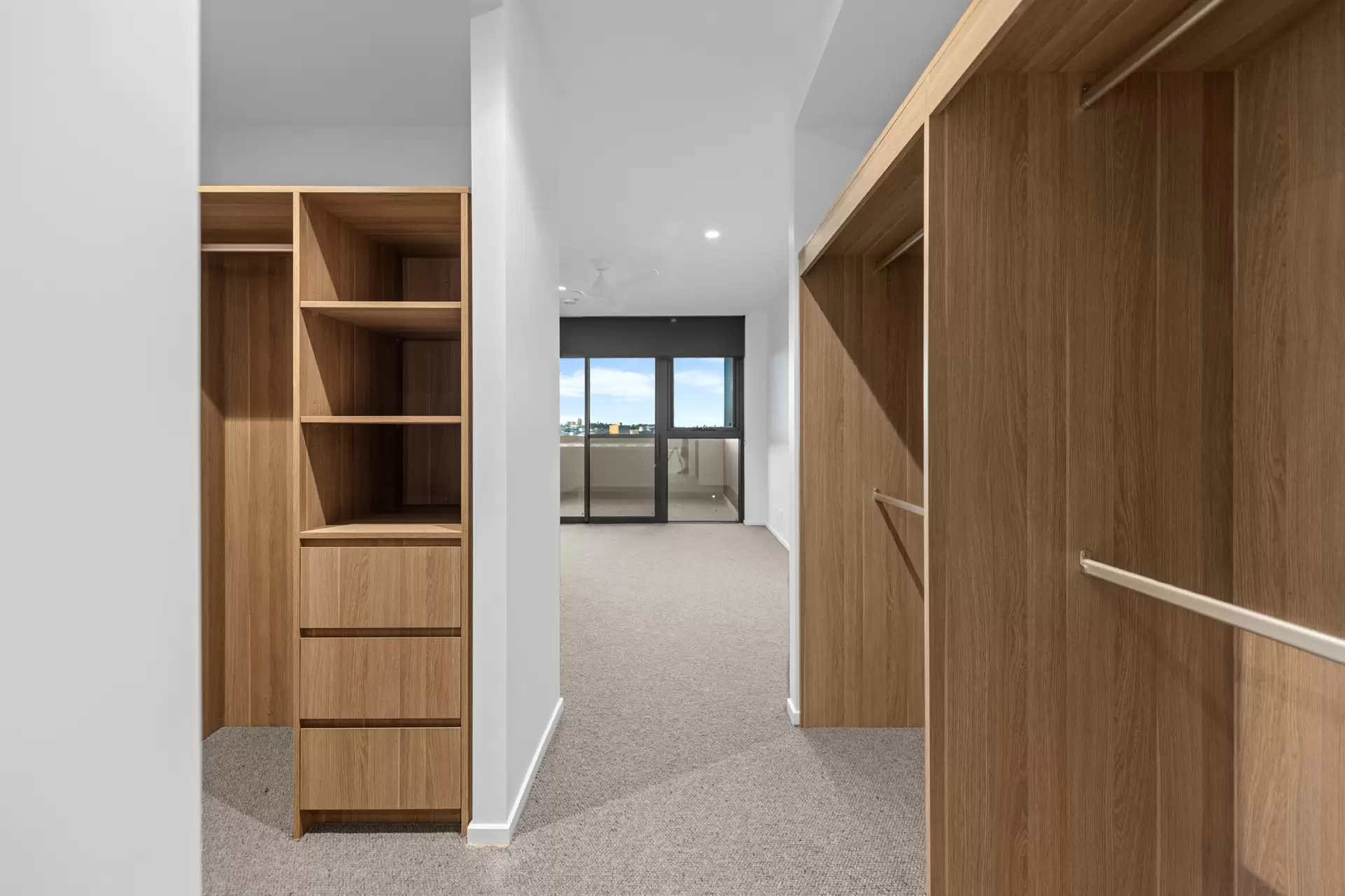 709/89 Lytton Road, East Brisbane For Lease by Mosaic Property Group - image 1