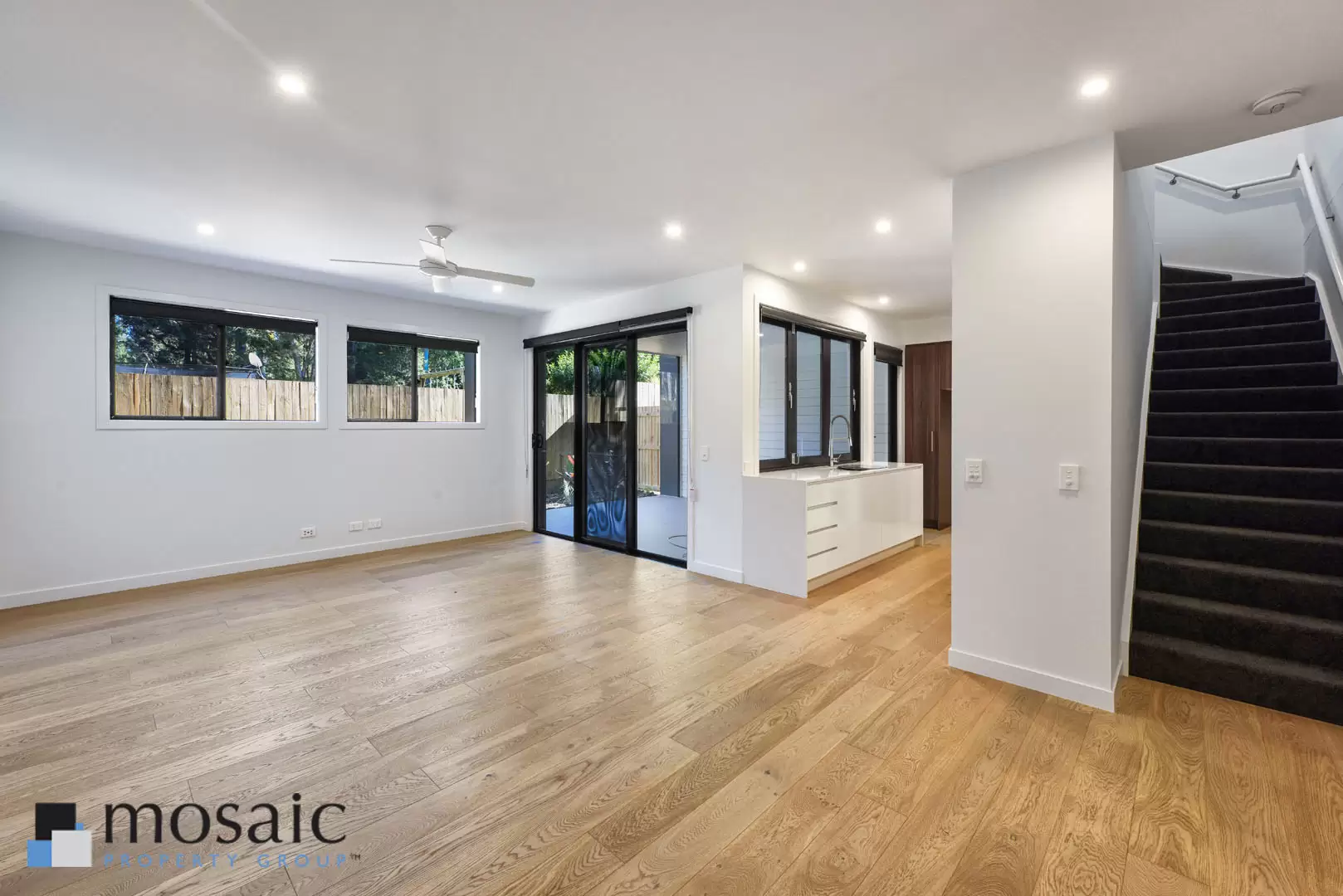 16/234 Payne Road, The Gap Leased by Mosaic Property Group - image 2