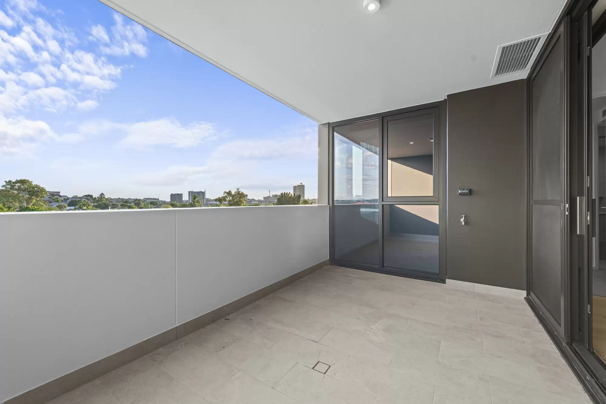 704/89 Lytton Rd, East Brisbane Leased by Mosaic Property Group - image 4
