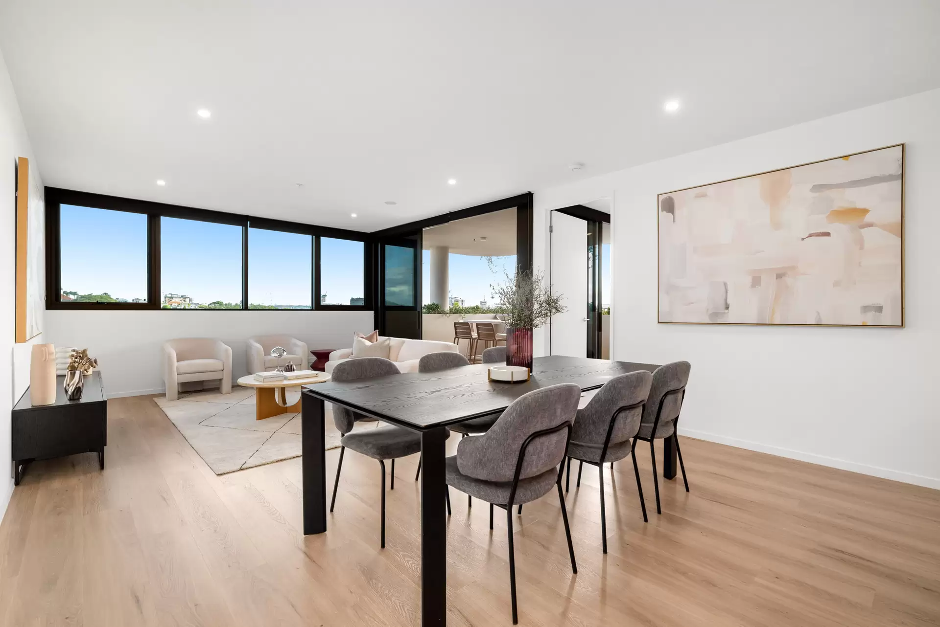 707/89 Lytton Rd, East Brisbane Leased by Mosaic Property Group - image 1