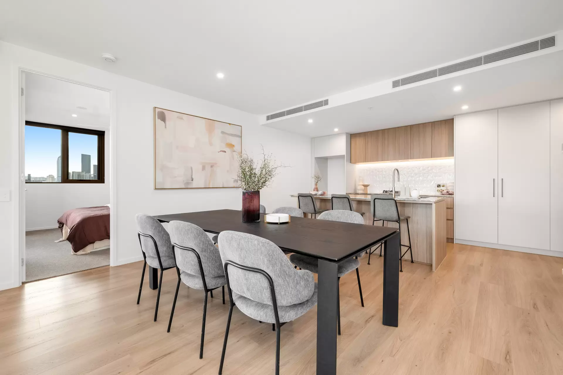 707/89 Lytton Rd, East Brisbane Leased by Mosaic Property Group - image 1