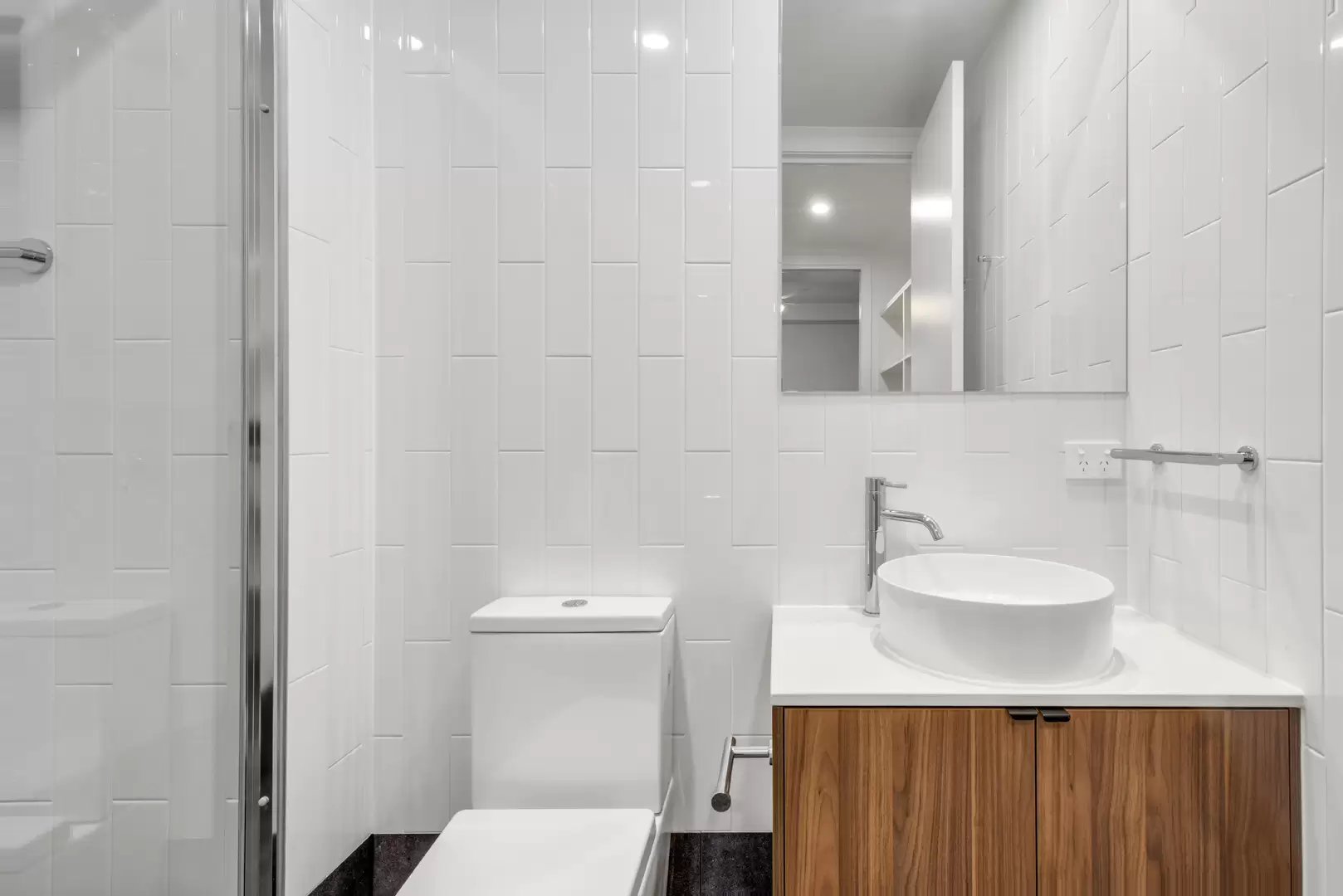 106/35-39 Lambert Rd, Indooroopilly Leased by Mosaic Property Group - image 6