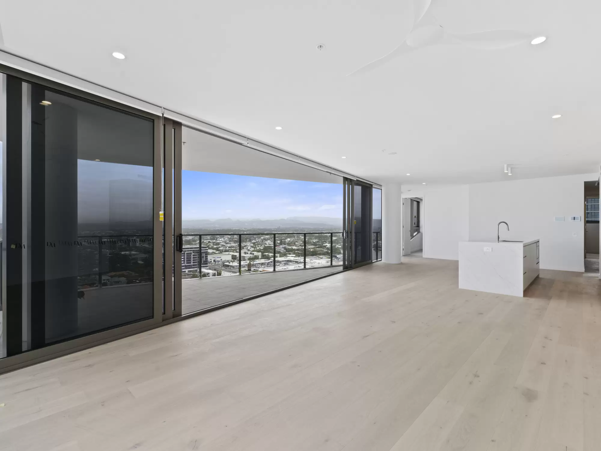 2003/15 Peerless Avenue, Mermaid Beach For Lease by Mosaic Property Group - image 5