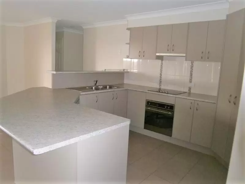 8 Sugars Place, Bundamba For Lease by Mosaic Property Group - image 2