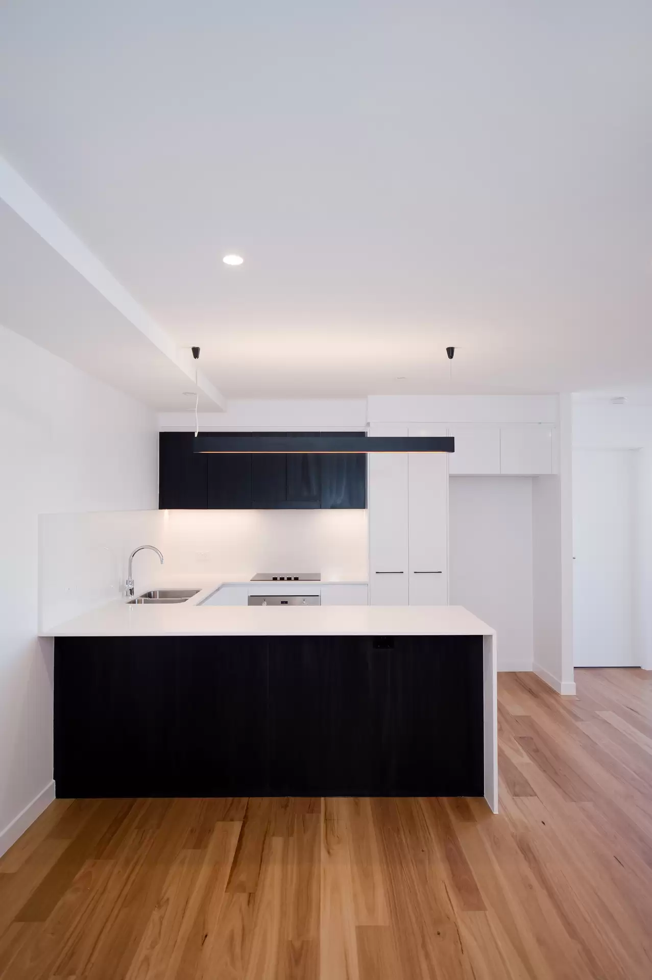 205/40 Donaldson Street, Greenslopes Leased by Mosaic Property Group - image 1
