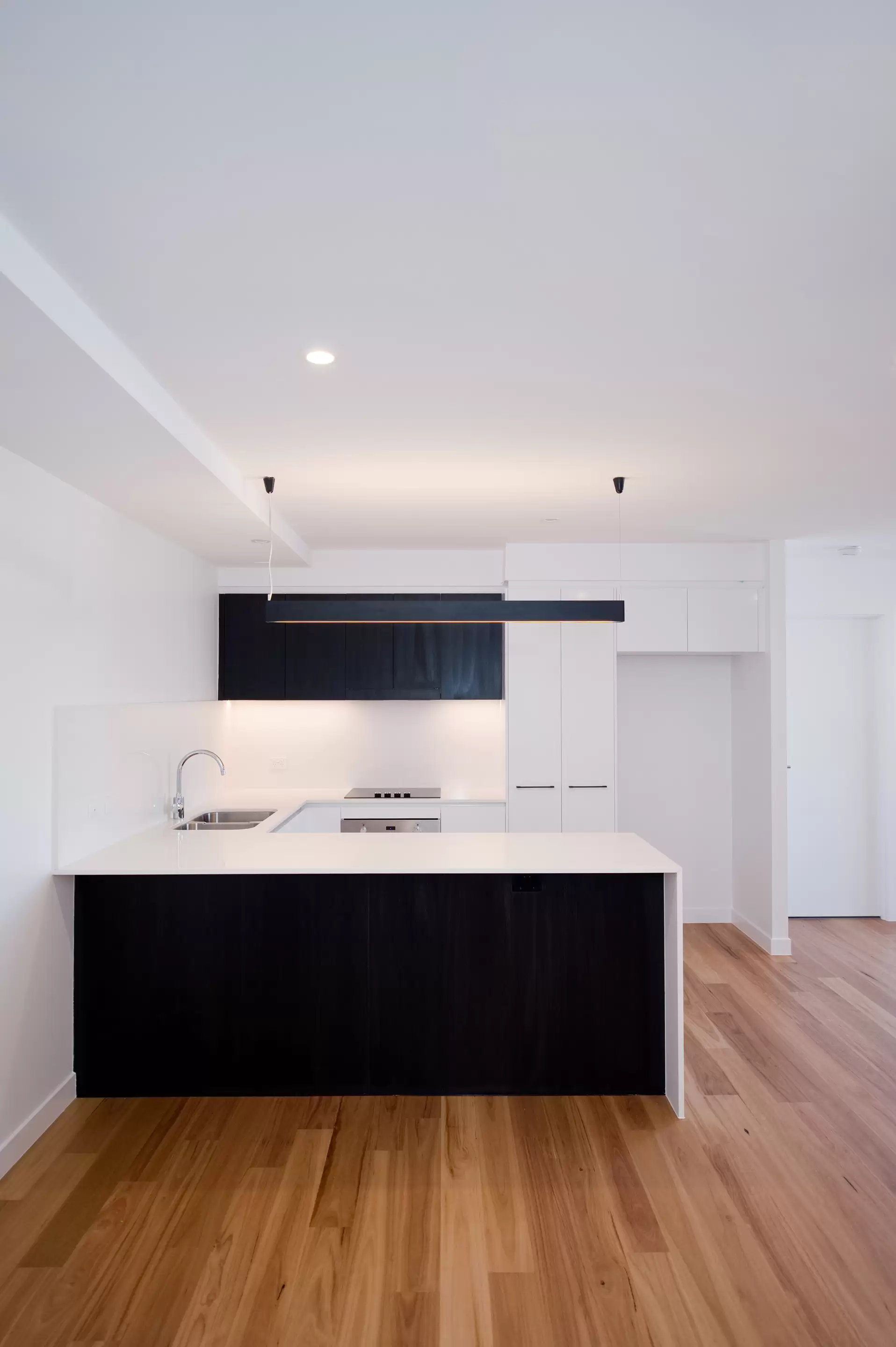 205/40 Donaldson Street, Greenslopes Leased by Mosaic Property Group - image 2