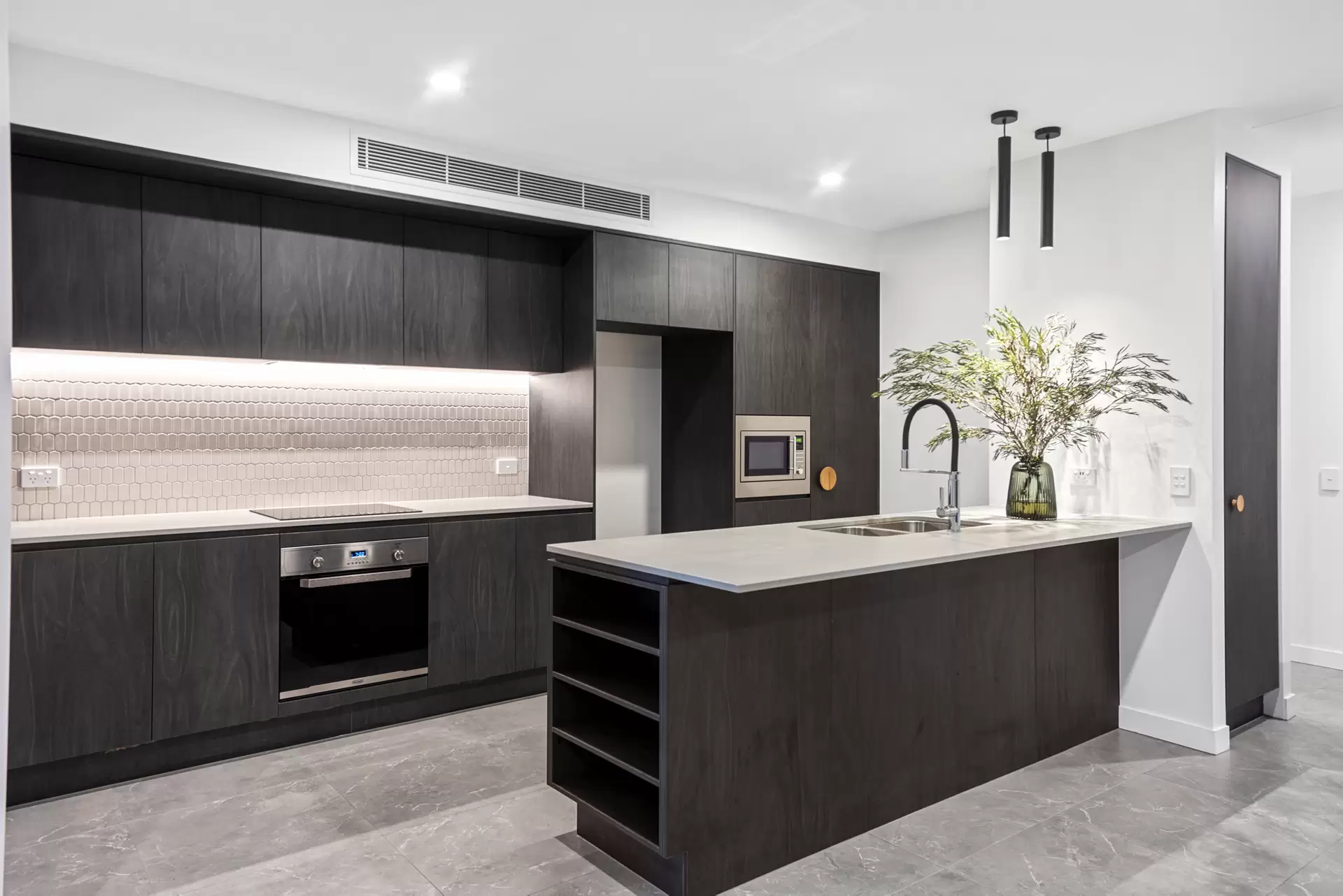 2209/100 Duporth Avenue, Maroochydore Leased by Mosaic Property Group - image 1