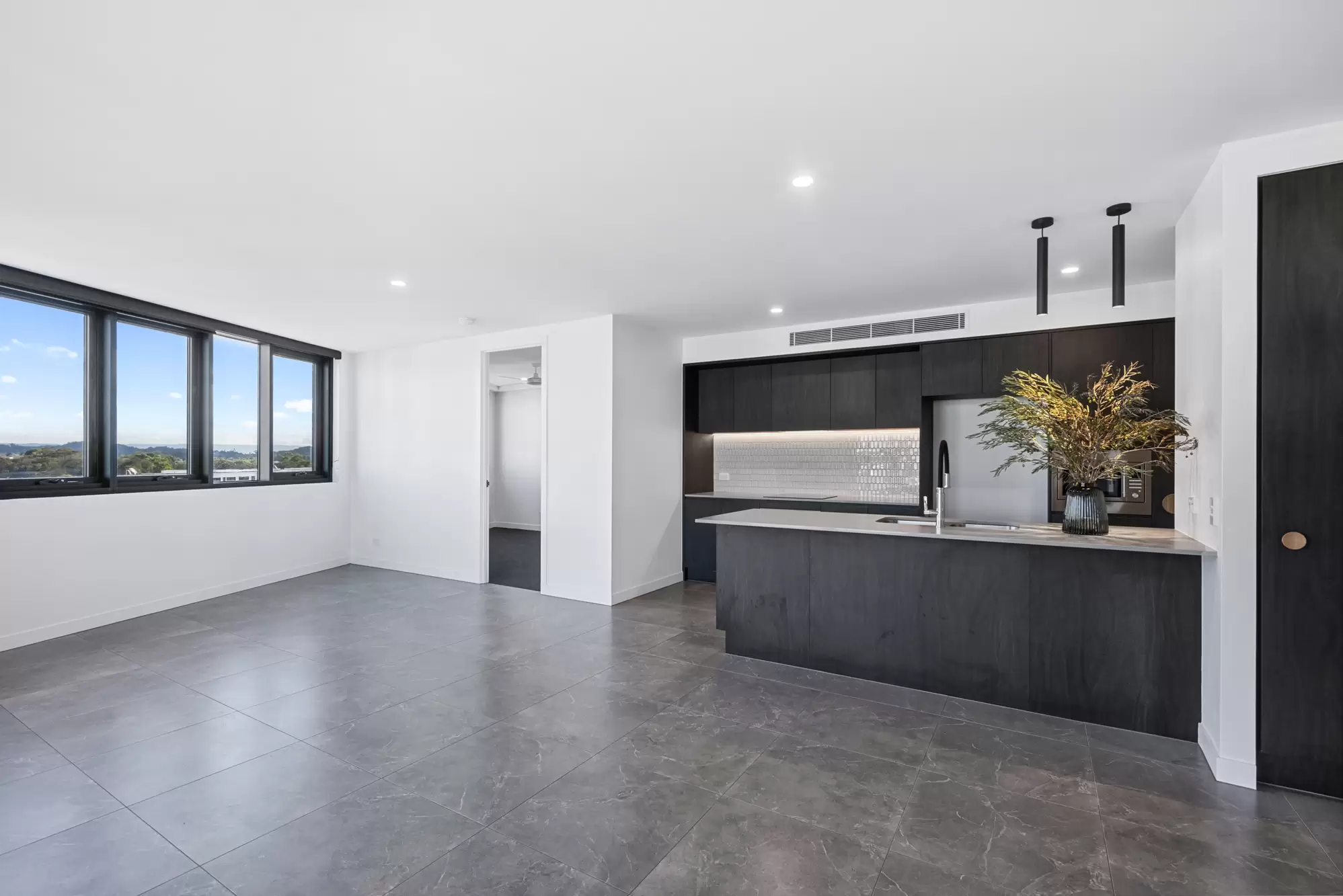 2209/100 Duporth Avenue, Maroochydore Leased by Mosaic Property Group - image 2