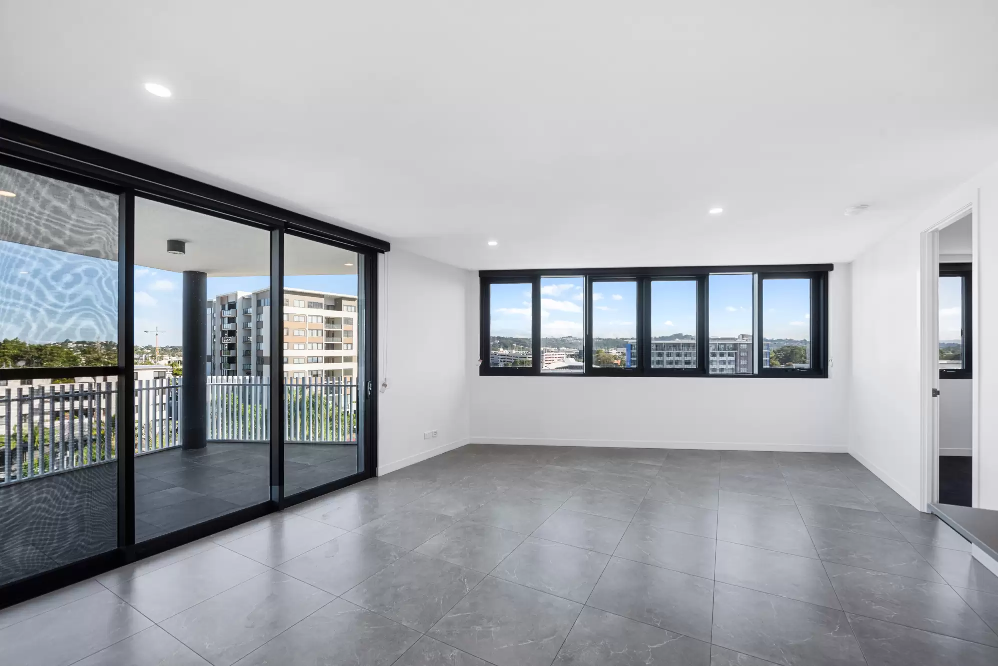 2209/100 Duporth Avenue, Maroochydore Leased by Mosaic Property Group - image 3