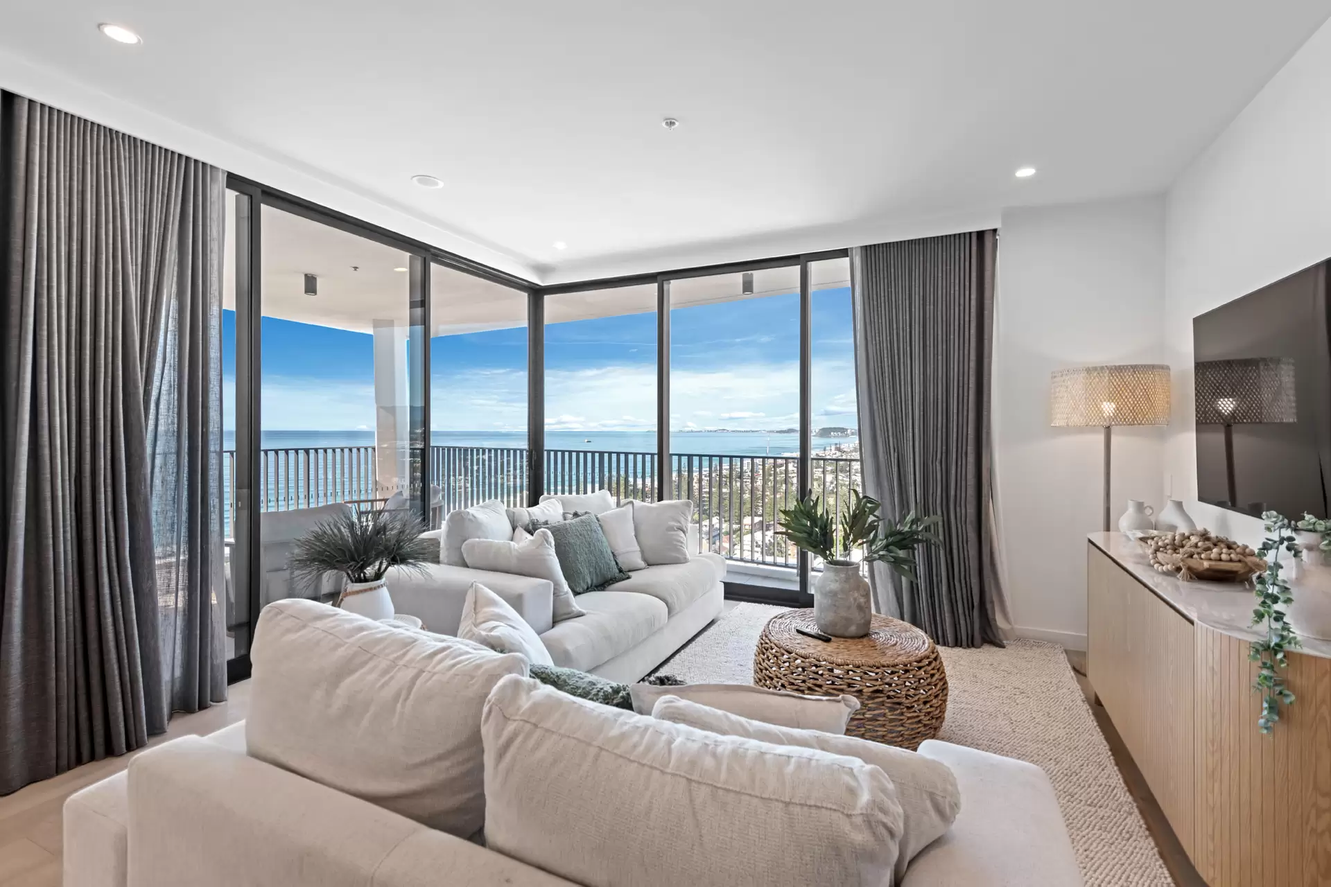 2204/43 Peerless Avenue, Mermaid Beach For Lease by Mosaic Property Group - image 1