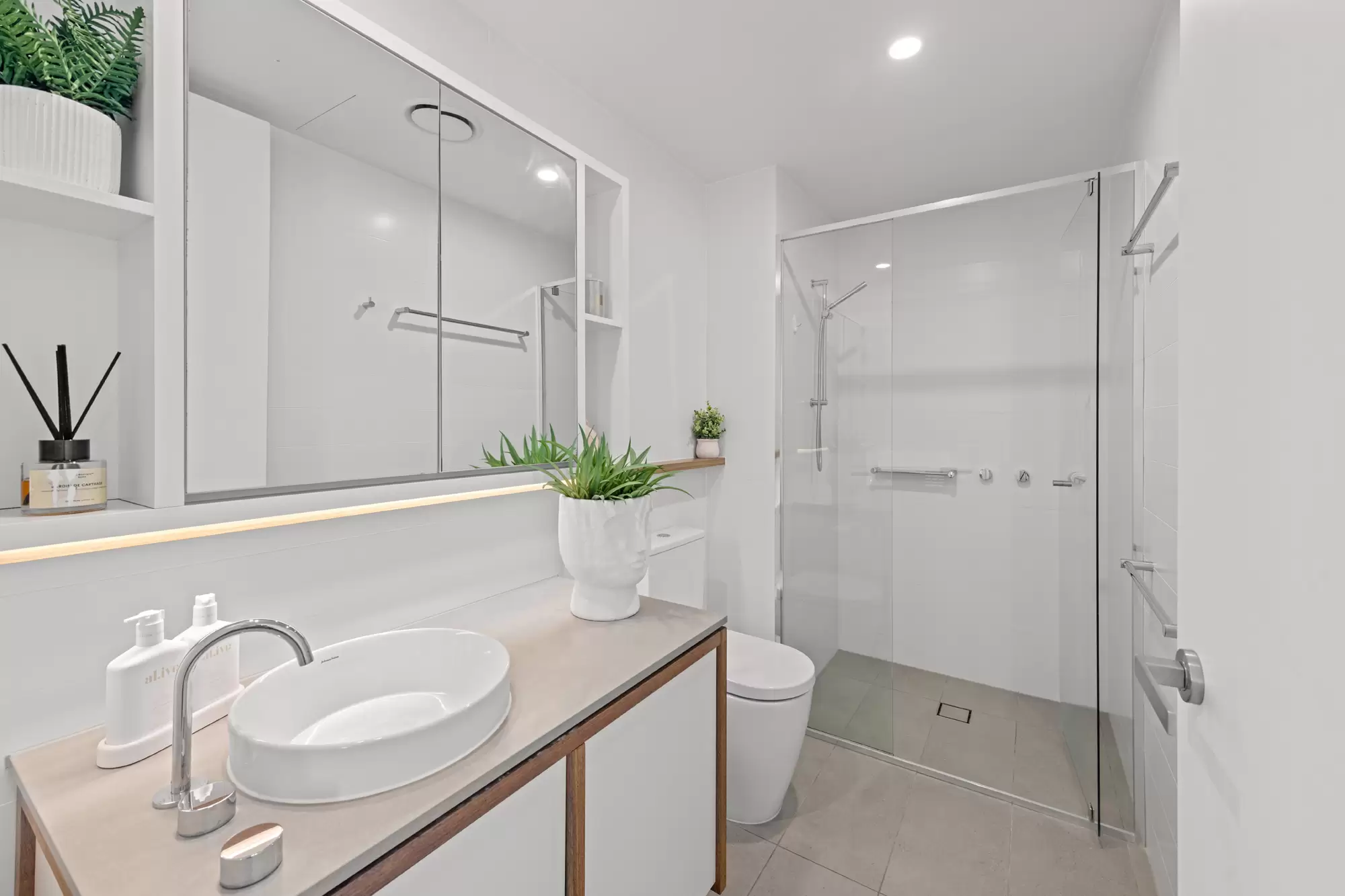 2204/43 Peerless Avenue, Mermaid Beach For Lease by Mosaic Property Group - image 17