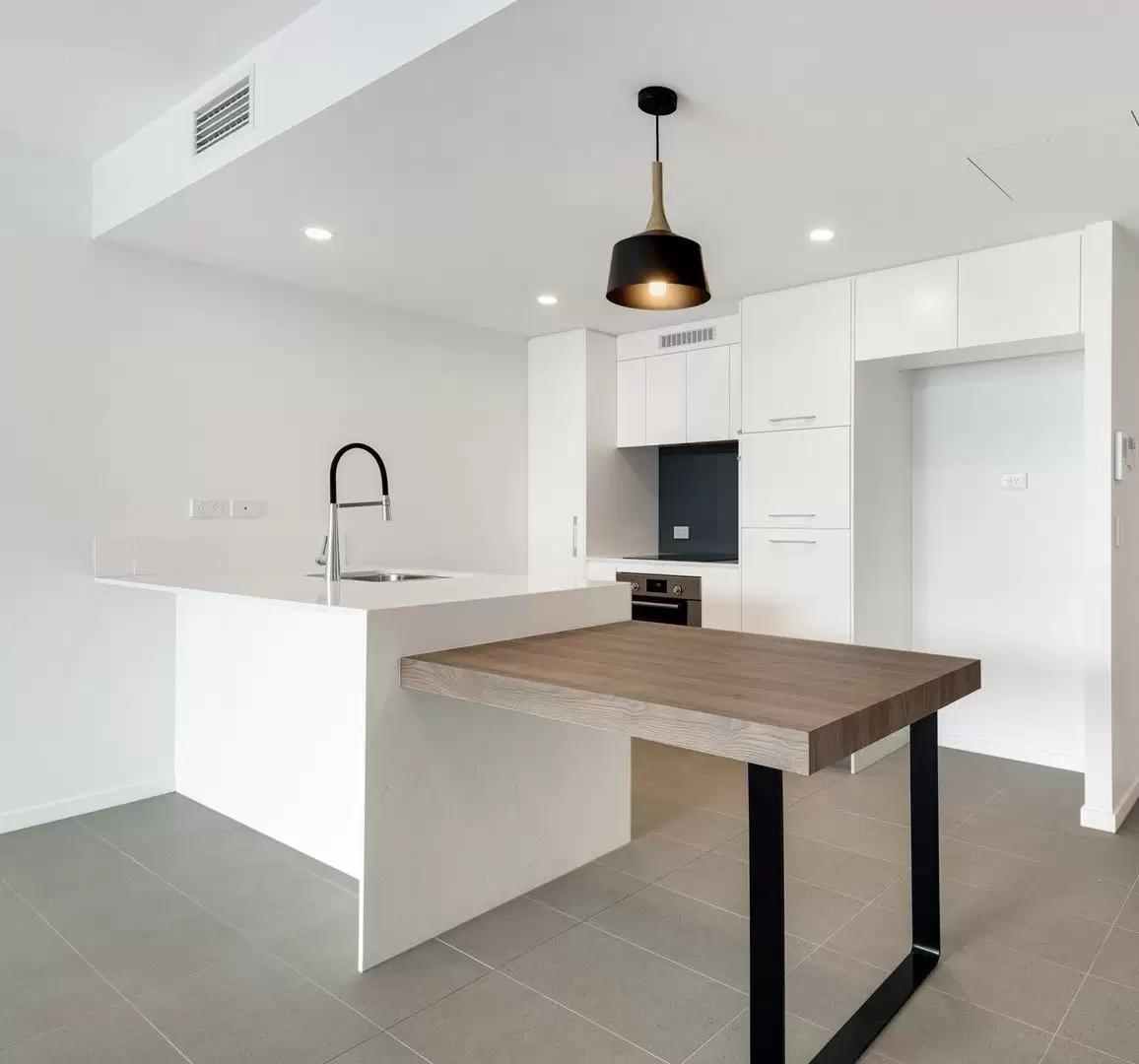 2307/30 Johnston St, Bulimba For Lease by Mosaic Property Group - image 2